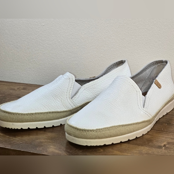 NWOT Verbenas White Nucleo Made In Spain Leather Slip-ons Women's Size 7.5 - Picture 2 of 9